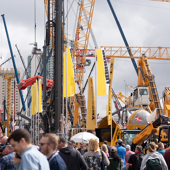 CONEXPO-CON/AGG Festival Lot cranes