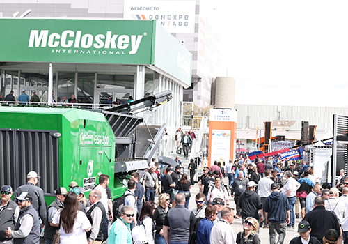 McCloskey booth with many attendees at CONEXPO-CON/AGG