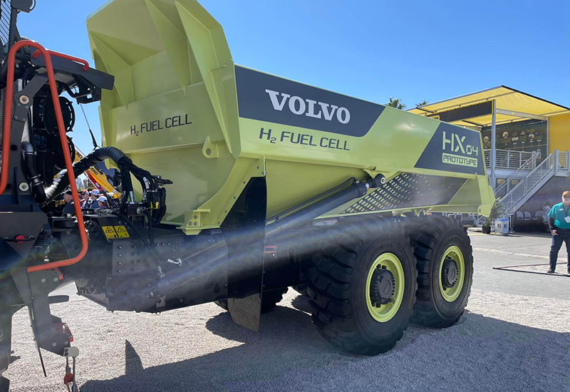 Aaron Witt and Matt Stanley posing at CONEXPO-CON/AGG