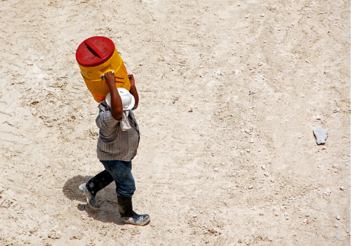 Construction jobsite hydration jug