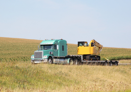 heavy hauling construction equipment 